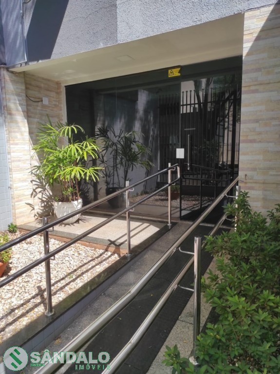 Apartamento para venda no Zona 07 em Maringa com 144,27m² por R$ 290.000,00