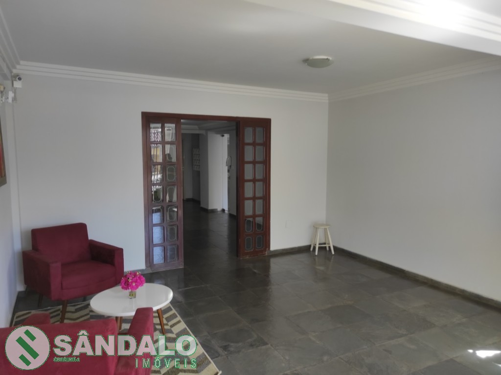 Apartamento para venda no Zona 07 em Maringa com 144,27m² por R$ 290.000,00