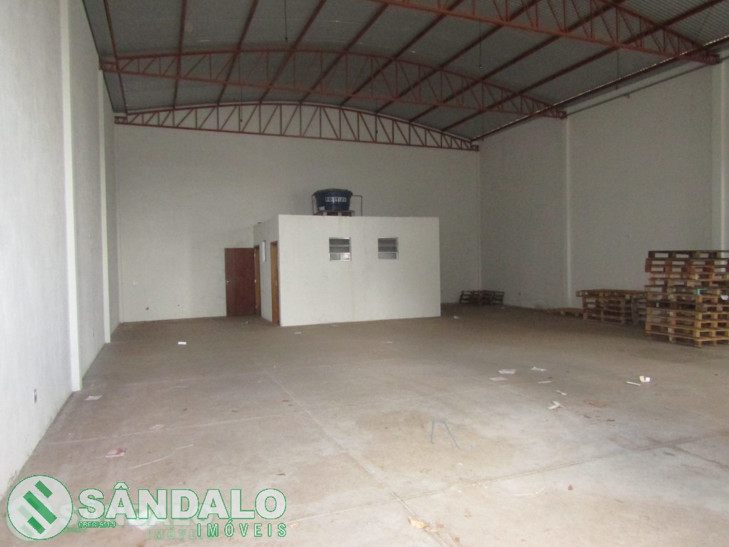 Barracão para venda no Condominio Santa Marina em Maringa com 300,13m² por R$ 850.000,00