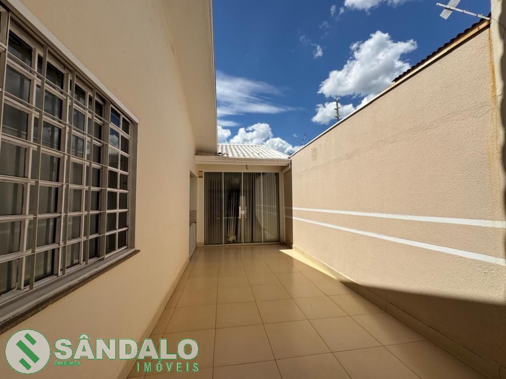 Casa para venda no Jardim Monte Carlo em Maringa com 347,71m² por R$ 990.000,00