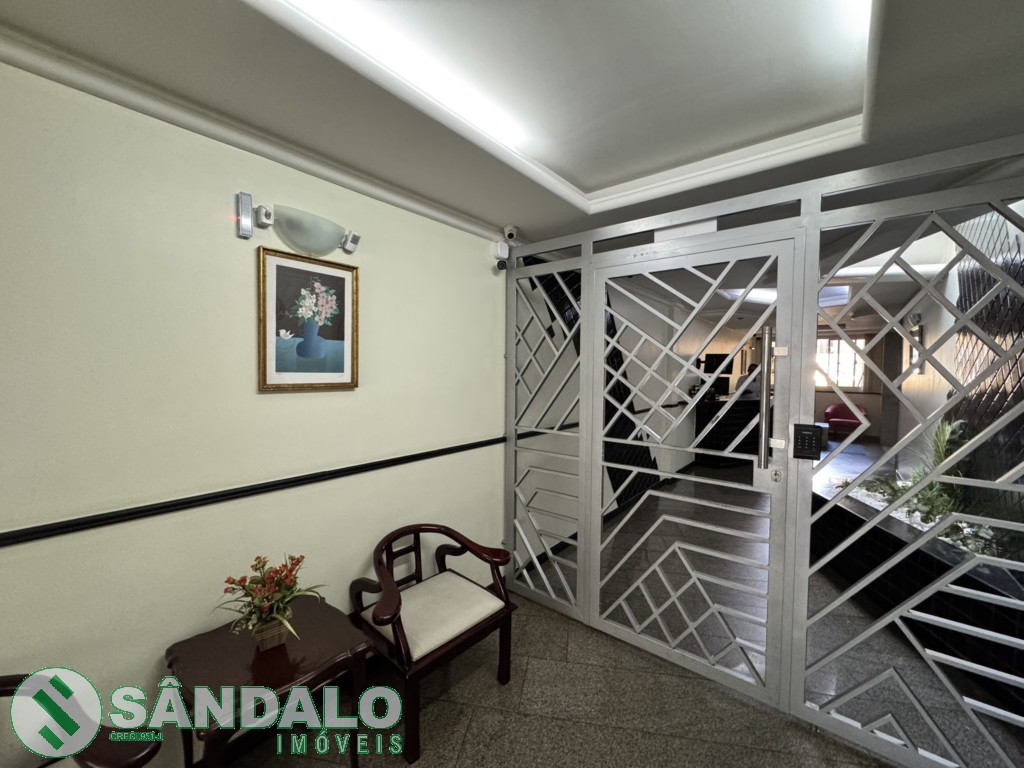 Apartamento para locacao no Zona 01 em Maringa com 0m² por R$ 3.850,00