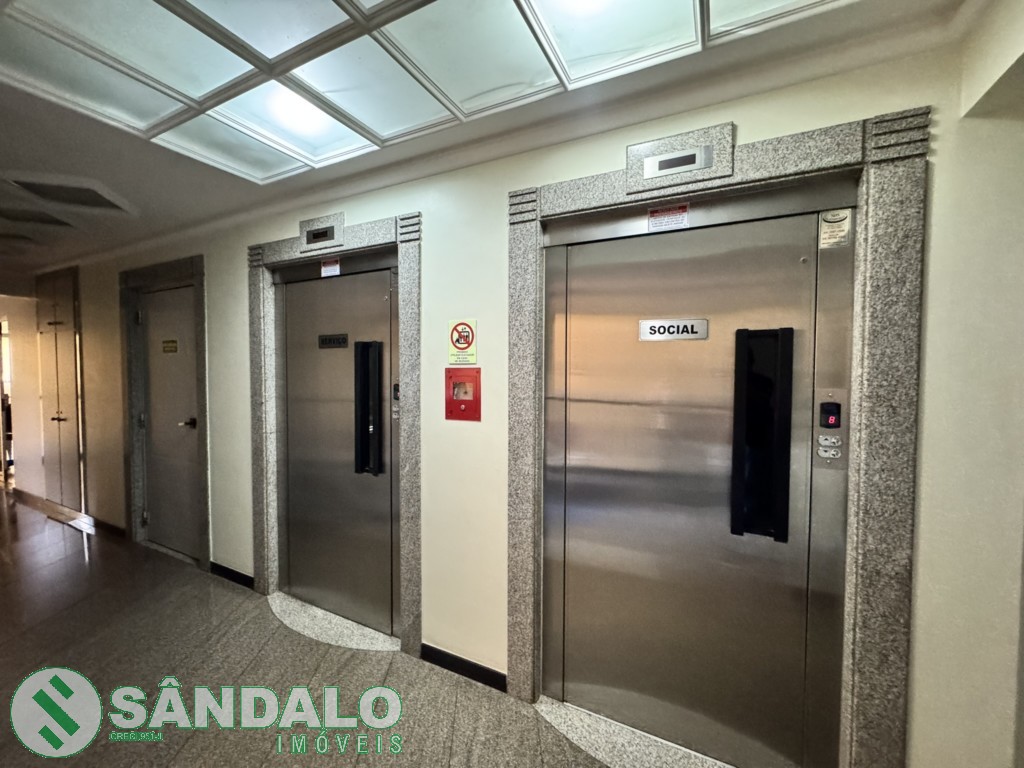 Apartamento para locacao no Zona 01 em Maringa com 0m² por R$ 3.850,00