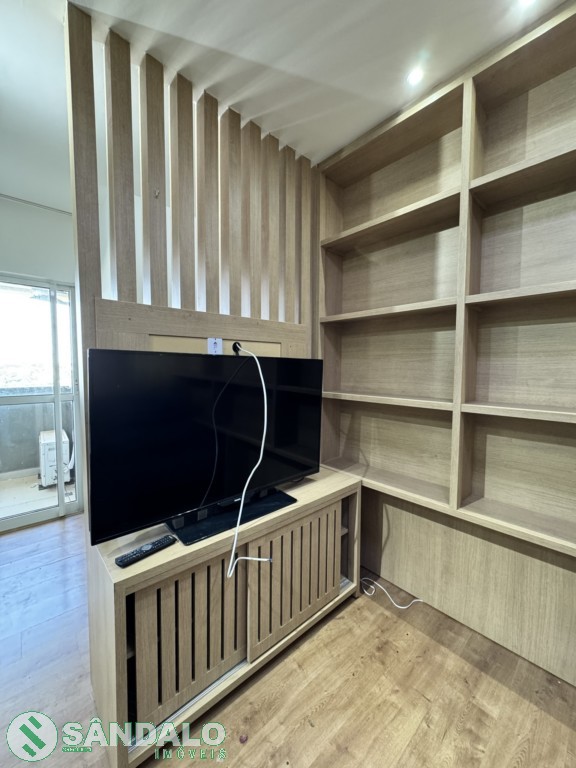 Apartamento para locacao no Zona 07 em Maringa com 105,57m² por R$ 2.750,00