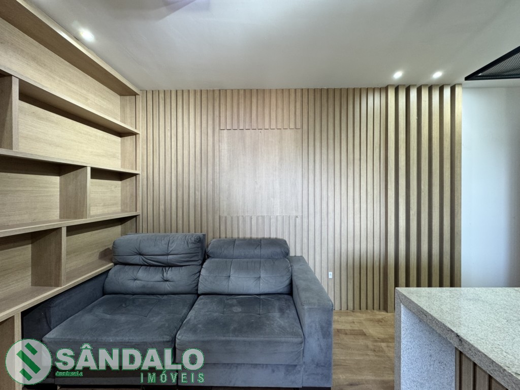 Apartamento para locacao no Zona 07 em Maringa com 105,57m² por R$ 2.750,00