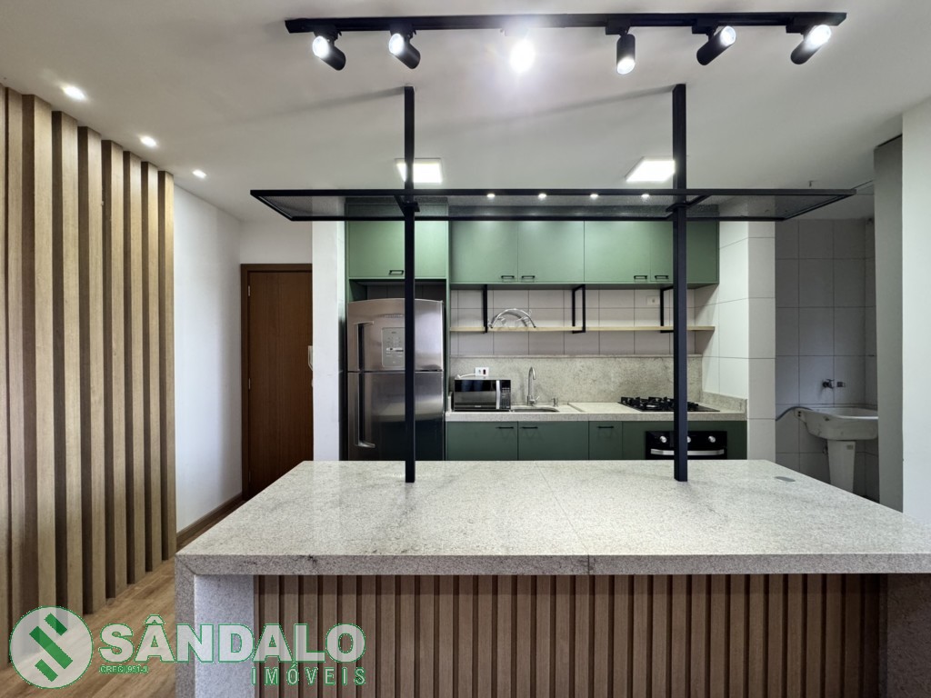 Apartamento para locacao no Zona 07 em Maringa com 105,57m² por R$ 2.750,00