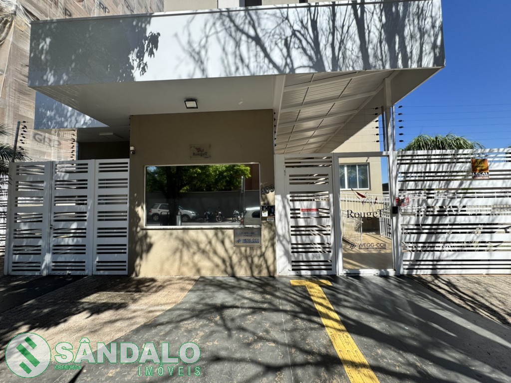 Apartamento para locacao no Zona 07 em Maringa com 0m² por R$ 2.090,00