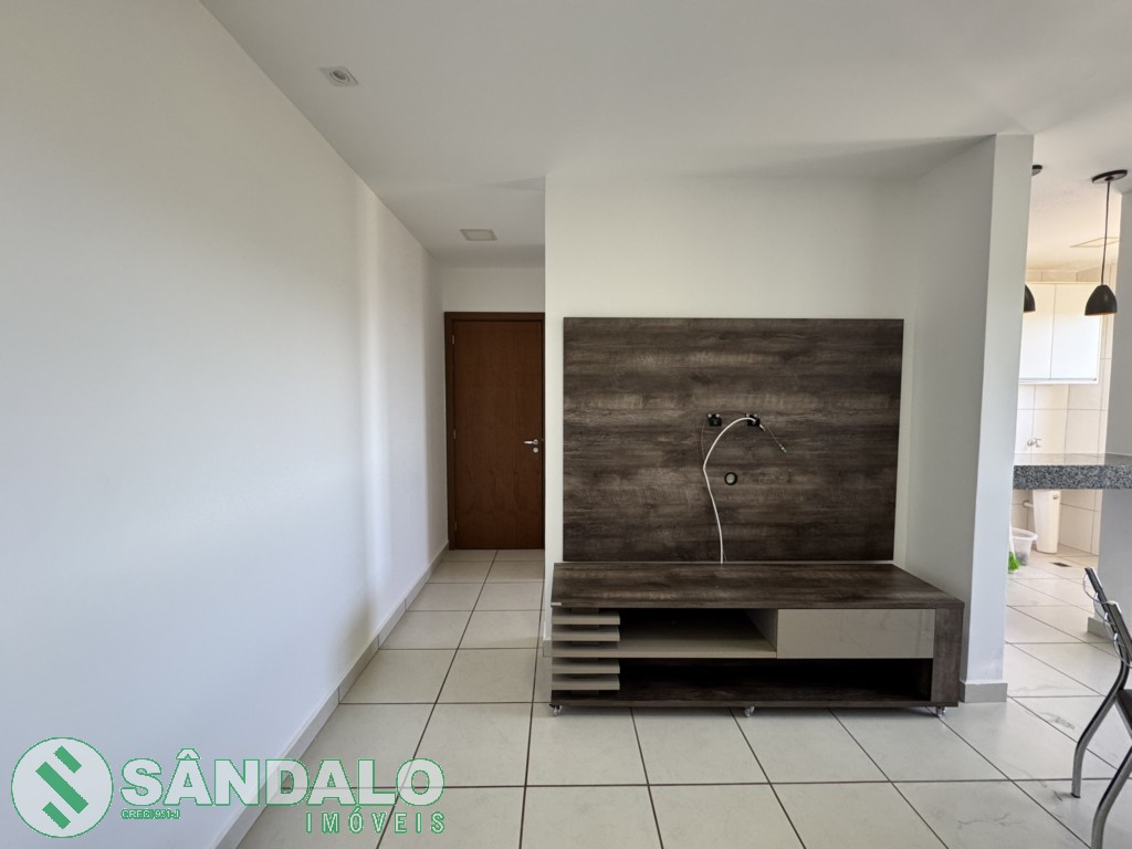 Apartamento para locacao no Zona 07 em Maringa com 0m² por R$ 2.090,00