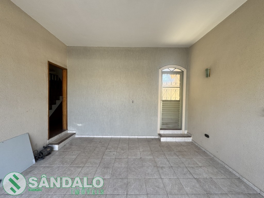 Sobrado para locacao no Zona 05 em Maringa com 0m² por R$ 5.390,00