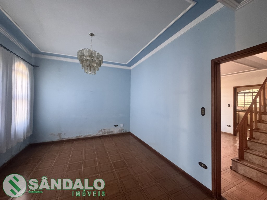 Sobrado para locacao no Zona 05 em Maringa com 0m² por R$ 5.390,00