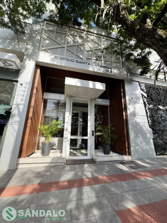 Apartamento para locacao no Zona Armazem em Maringa com 173m² por R$ 3.850,00