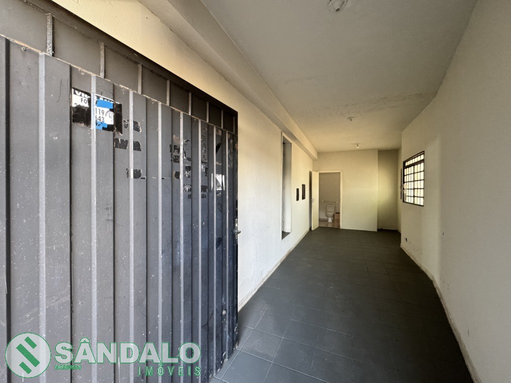 Barracão para locacao no Jardim Internorte em Maringa com 359,89m² por R$ 4.620,00