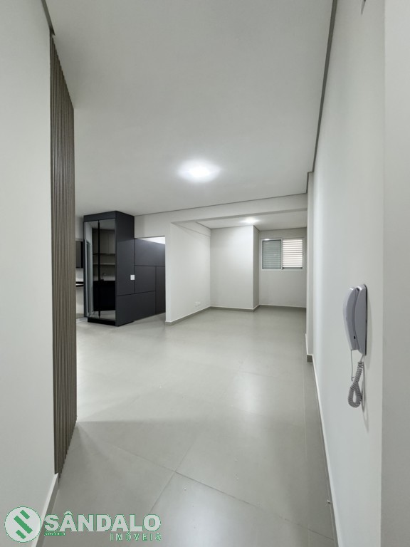 Apartamento para locacao no Zona 01 em Maringa com 0m² por R$ 3.410,00