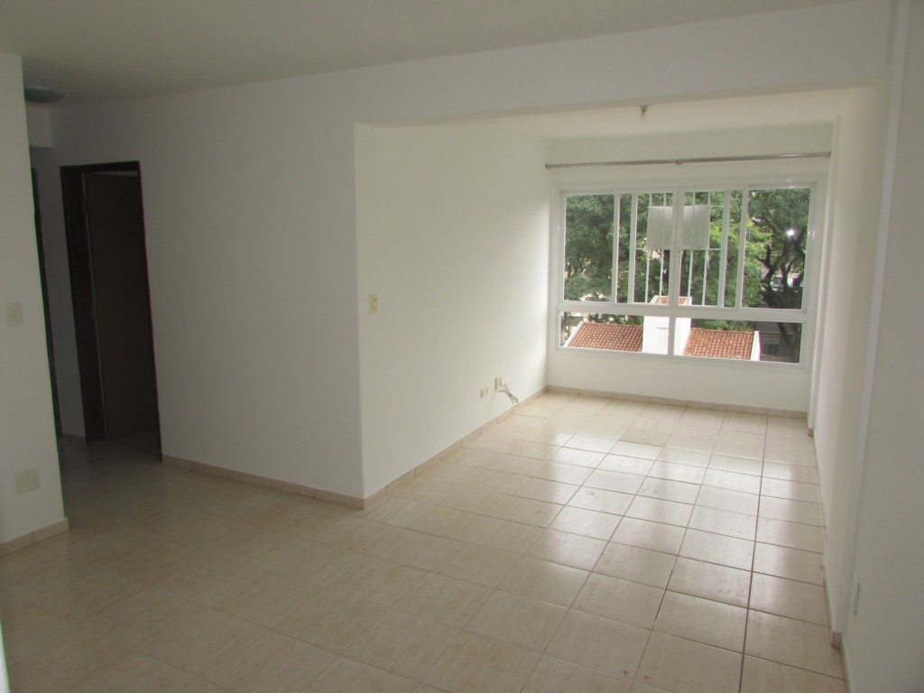 Apartamento para venda no Zona 07 em Maringa com 74,69m² por R$ 340.000,00