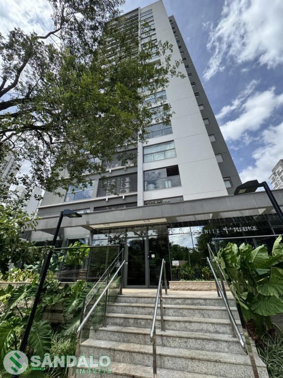 Apartamento para locacao no Zona 03 em Maringa com 0m² por R$ 7.590,00