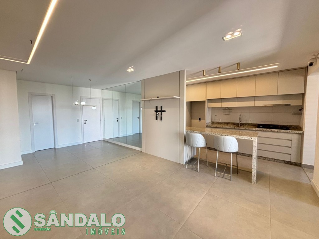 Apartamento para locacao no Zona 03 em Maringa com 0m² por R$ 7.590,00