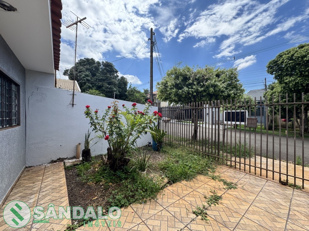 Casa para locacao no Jardim Santa Rosa em Maringa com 150m² por R$ 1.320,00