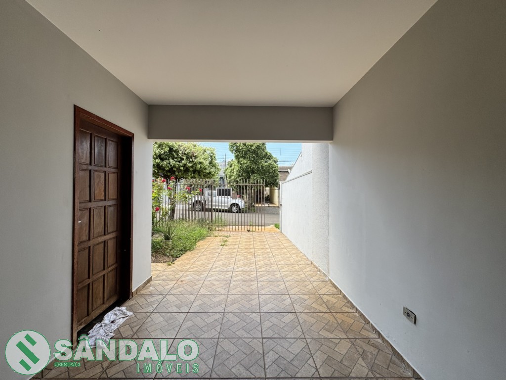 Casa para locacao no Jardim Santa Rosa em Maringa com 150m² por R$ 1.320,00