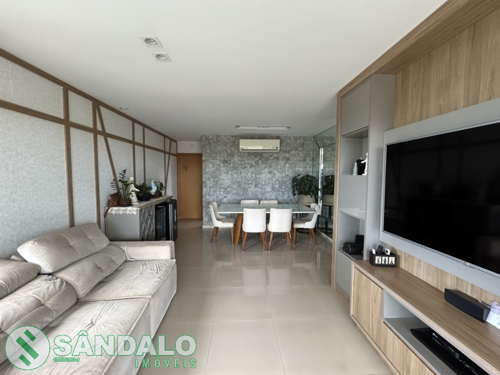 Apartamento para locacao no Vila Bosque em Maringa com 196,88m² por R$ 6.490,00