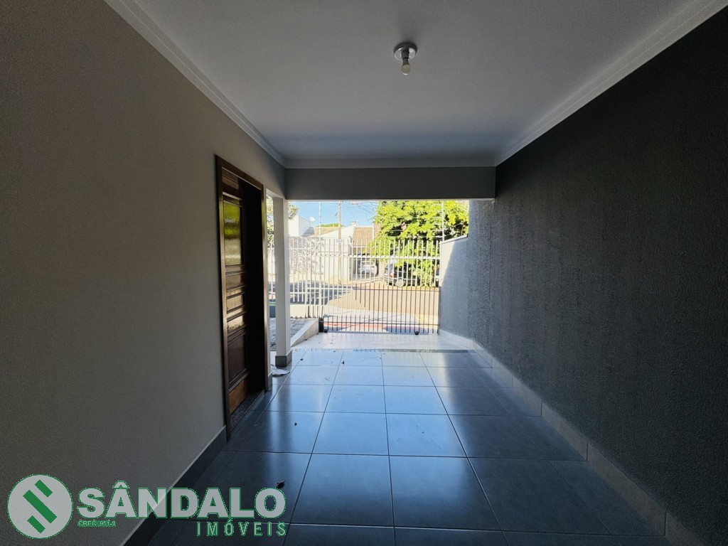 Casa para locacao no Jardim Paris III em Maringa com 360m² por R$ 2.860,00