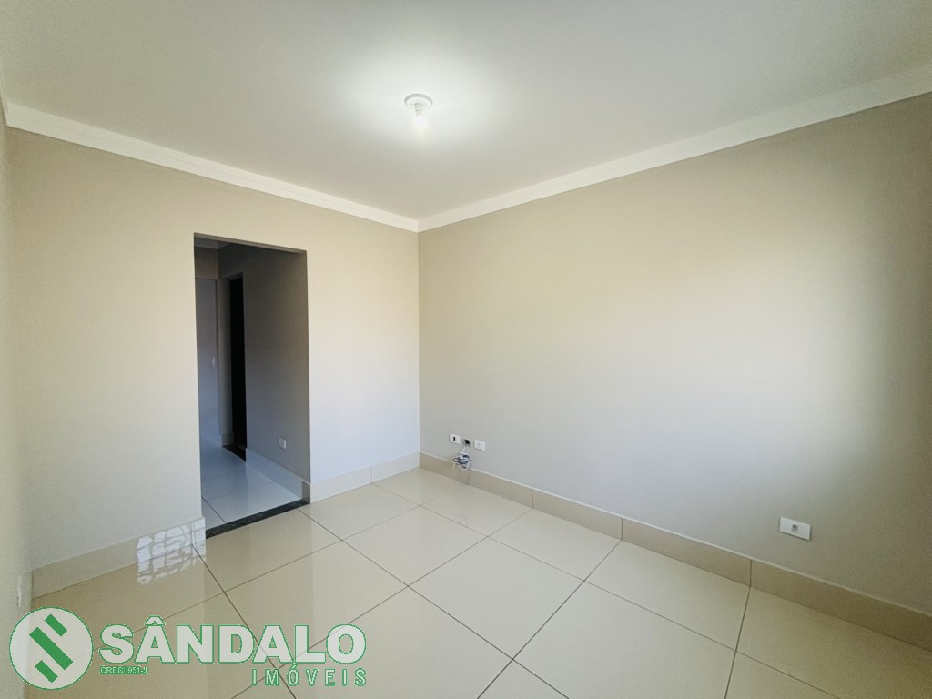 Casa para locacao no Jardim Paris III em Maringa com 360m² por R$ 2.860,00