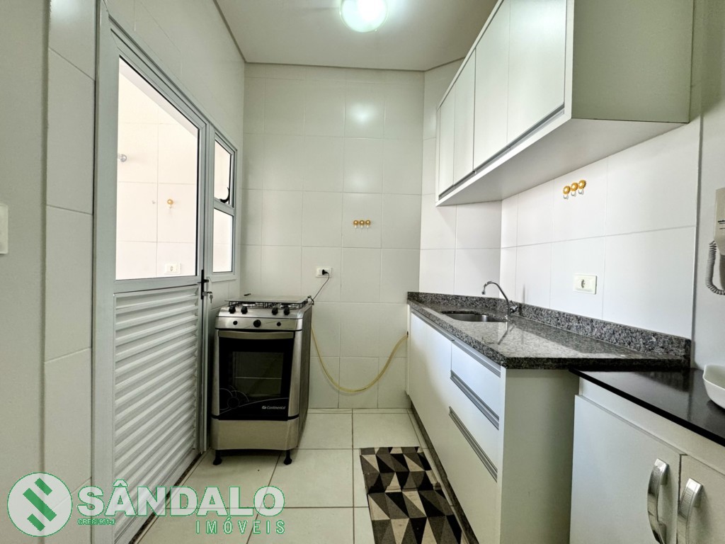 Apartamento para locacao no Vila Marumby em Maringa com 102,93m² por R$ 2.585,00