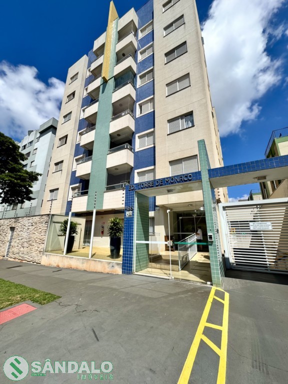 Apartamento para locacao no Vila Marumby em Maringa com 102,93m² por R$ 2.640,00