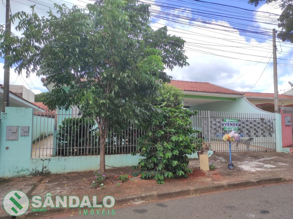 Casa para venda no Jardim Sao Silvestre em Maringa com 384m² por R$ 630.000,00