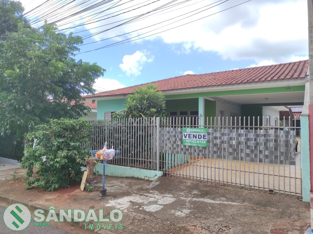 Casa para venda no Jardim Sao Silvestre em Maringa com 384m² por R$ 630.000,00