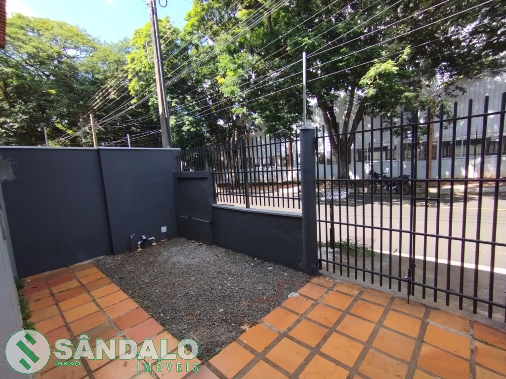 Sobrado para locacao no Jardim Canada em Maringa com 105,12m² por R$ 1.870,00