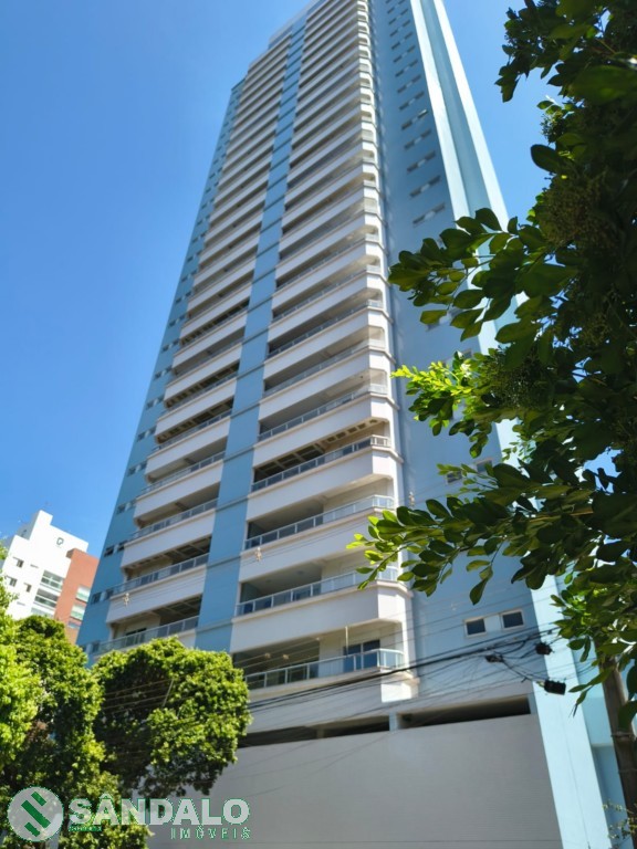 Apartamento para venda no Zona 07 em Maringa com 204m² por R$ 1.350.000,00