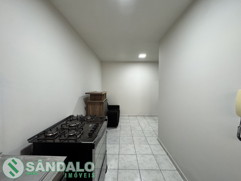 Apartamento para locacao no Zona 07 em Maringa com 42,82m² por R$ 1.210,00