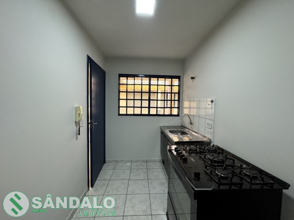 Apartamento para locacao no Zona 07 em Maringa com 42,82m² por R$ 1.210,00