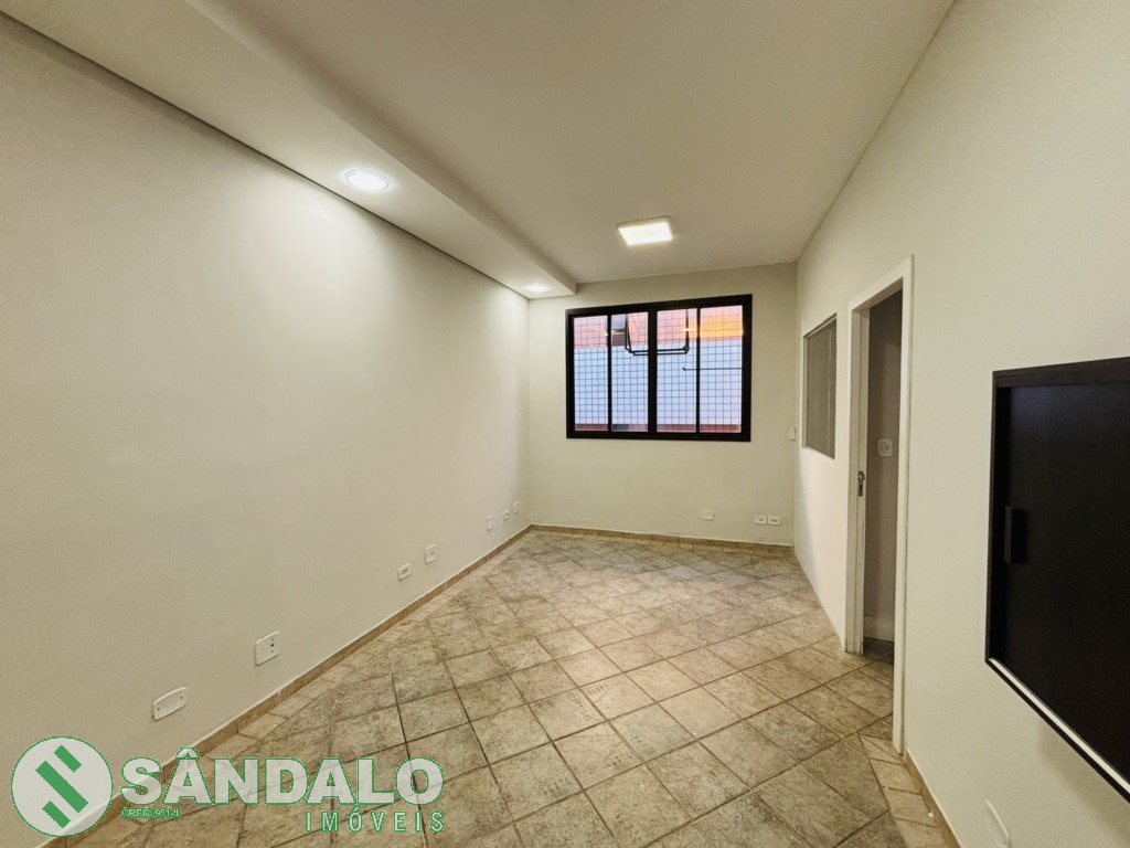 Sala Comercial para locacao no Zona 04 em Maringa com 0m² por R$ 3.289,00