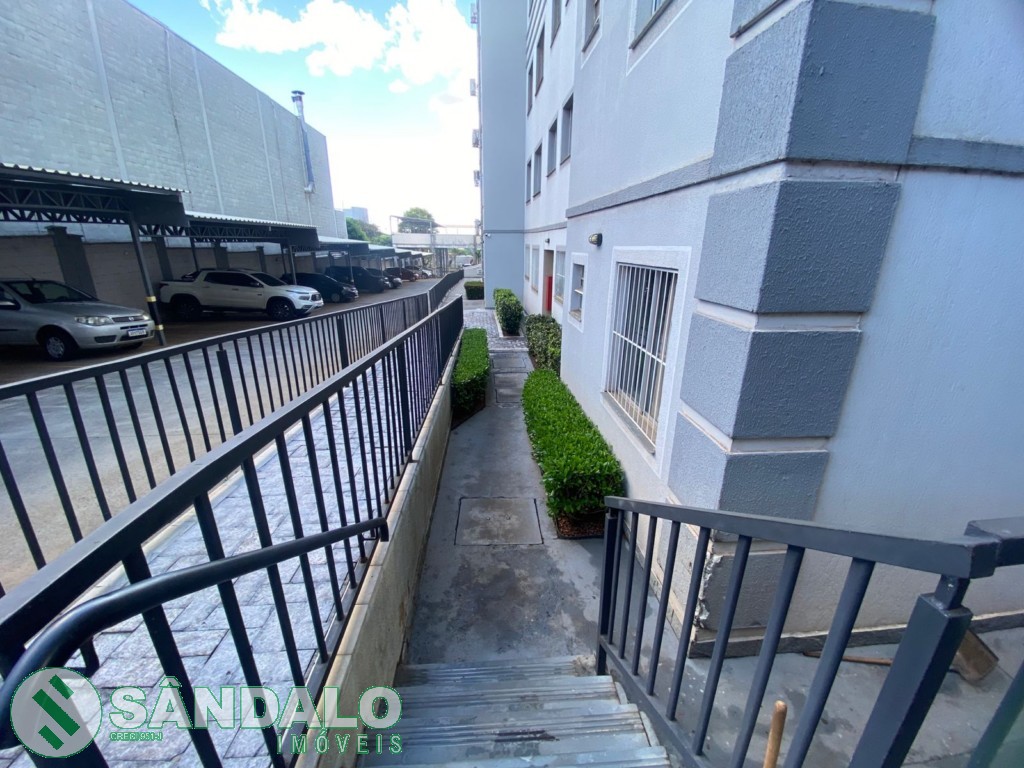 Apartamento para venda no Zona 08 em Maringa com 61,19m² por R$ 290.000,00