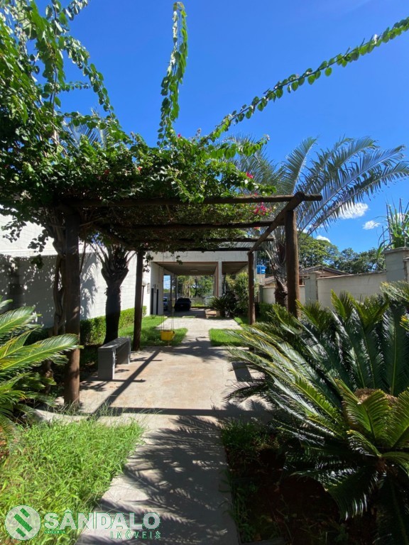 Apartamento para venda no Zona 08 em Maringa com 61,19m² por R$ 290.000,00