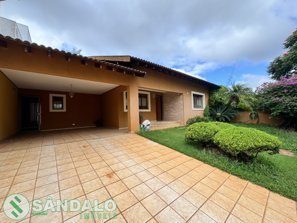 Casa para locacao no Zona 05 em Maringa com 610,6m² por R$ 9.680,00