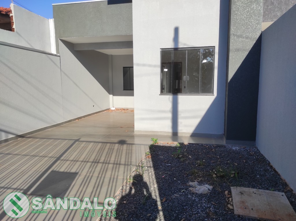 Casa para venda no Loteamento Madrid em Maringa com 150m² por R$ 370.000,00