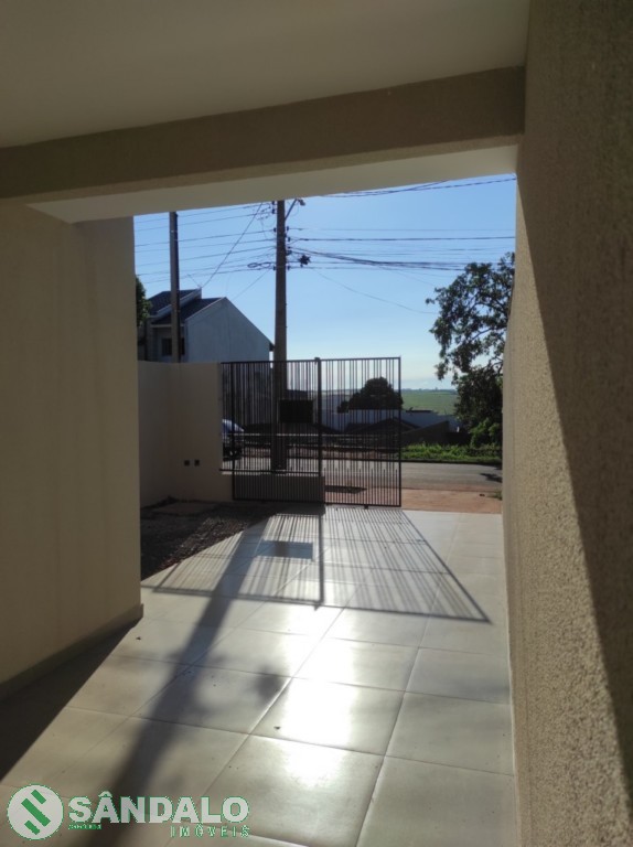 Casa para venda no Loteamento Madrid em Maringa com 150m² por R$ 370.000,00