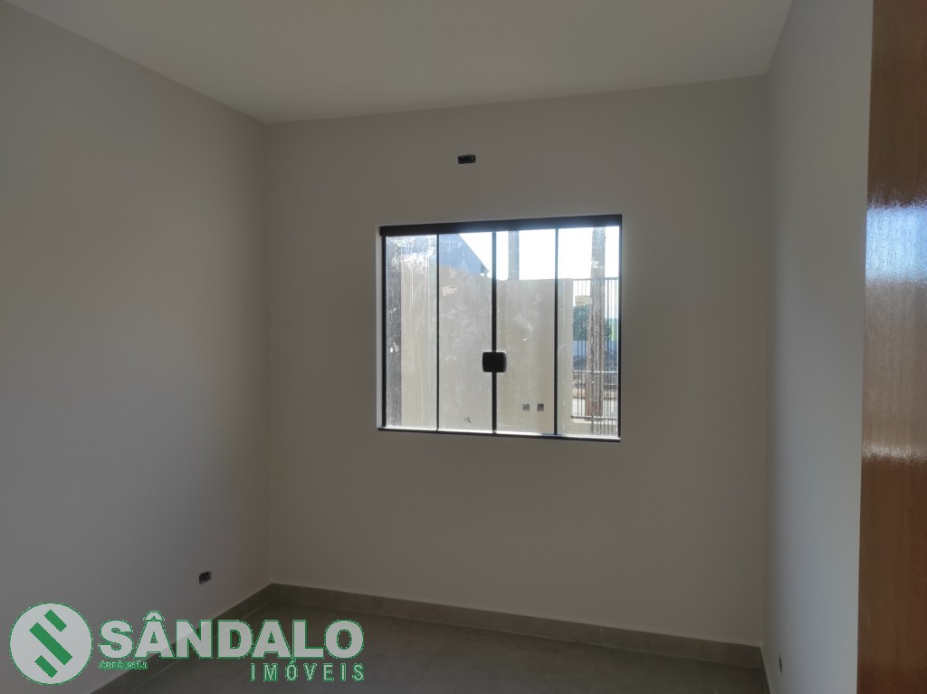 Casa para venda no Loteamento Madrid em Maringa com 150m² por R$ 370.000,00