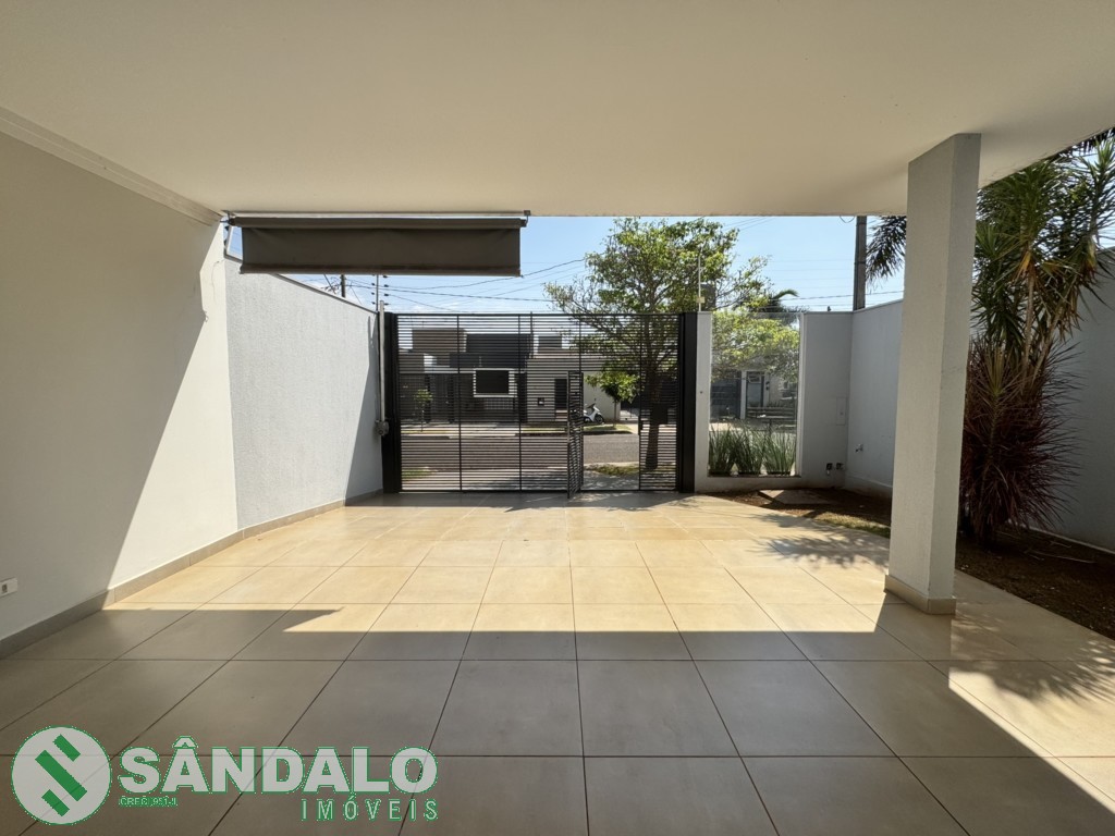 Casa para locacao no Jardim Oriental em Maringa com 200m² por R$ 3.190,00