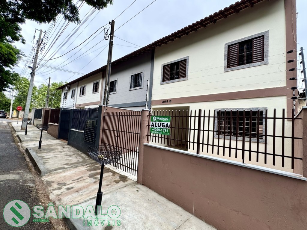 Sobrado para locacao no Jardim Canada em Maringa com 105,12m² por R$ 1.870,00