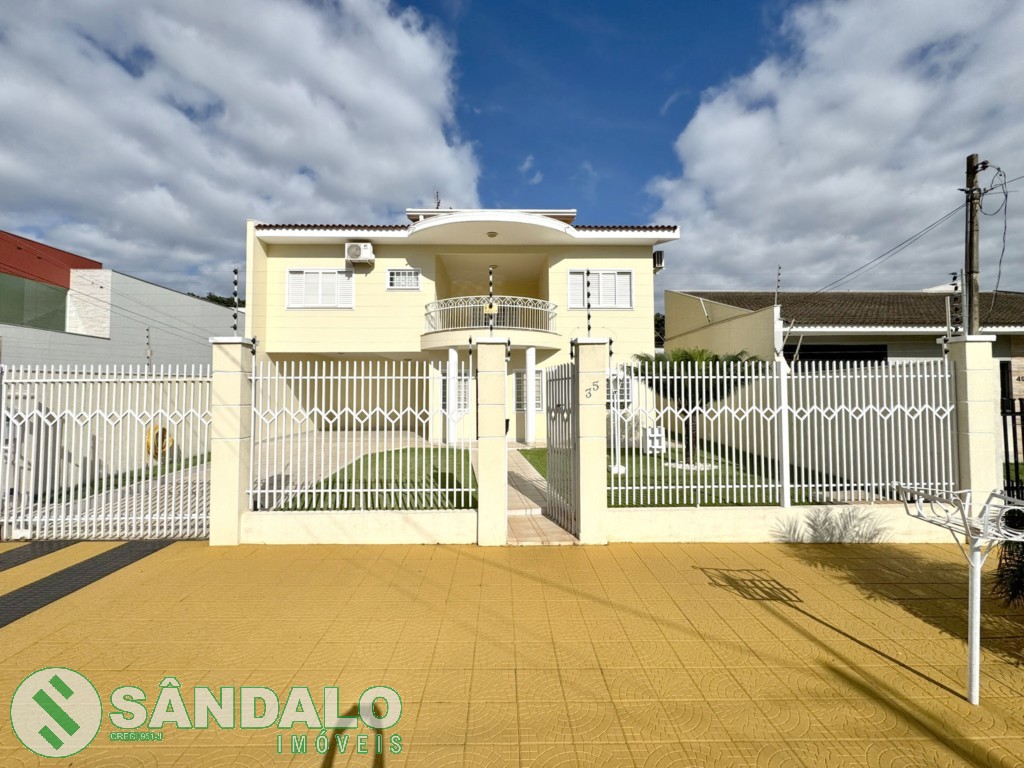 Sobrado à venda em Vila Progresso, Maringá — Portal Chave Fácil