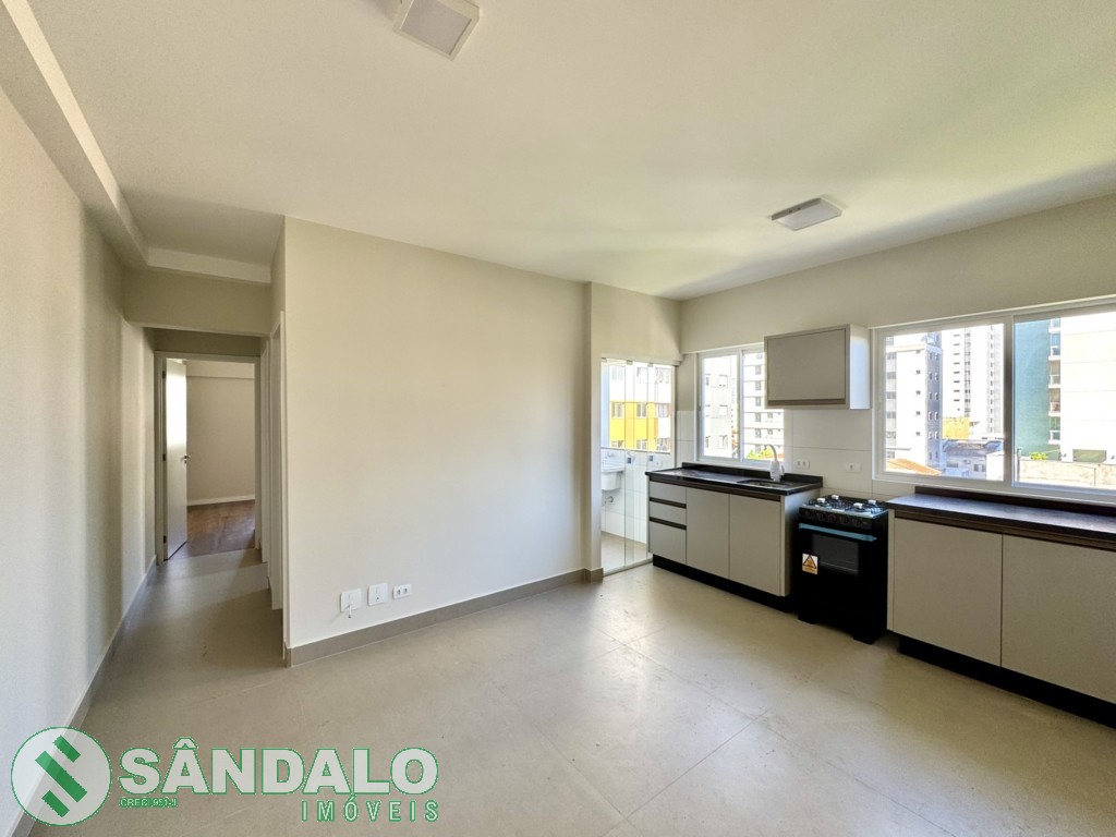 Apartamento para locacao no Zona 03 em Maringa com 0m² por R$ 2.090,00