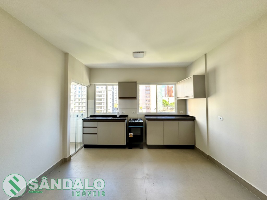 Apartamento para locacao no Zona 03 em Maringa com 0m² por R$ 2.090,00