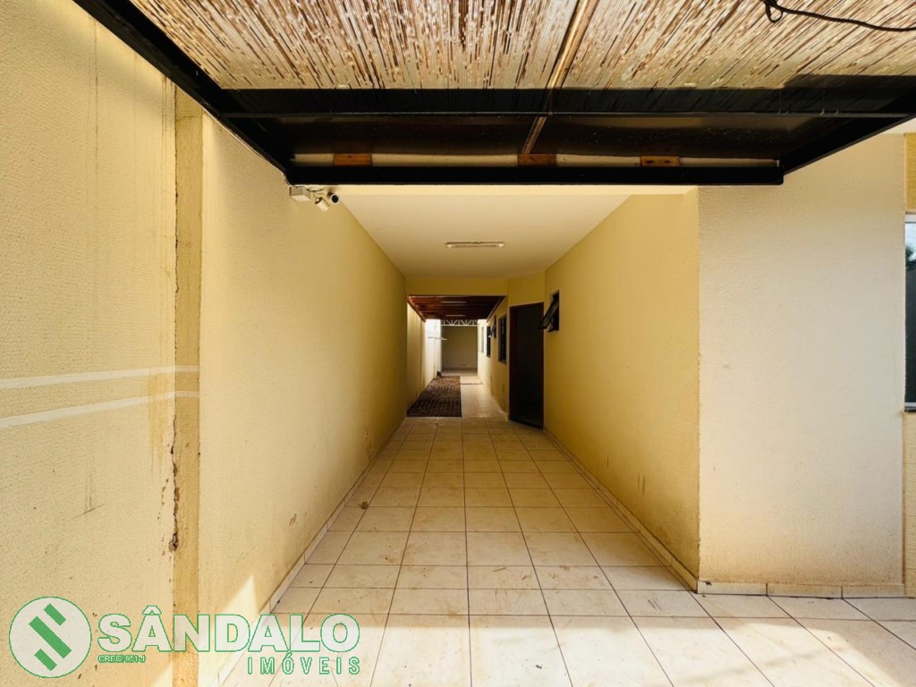 Casa para locacao no Jardim Ipanema em Maringa com 156m² por R$ 1.980,00