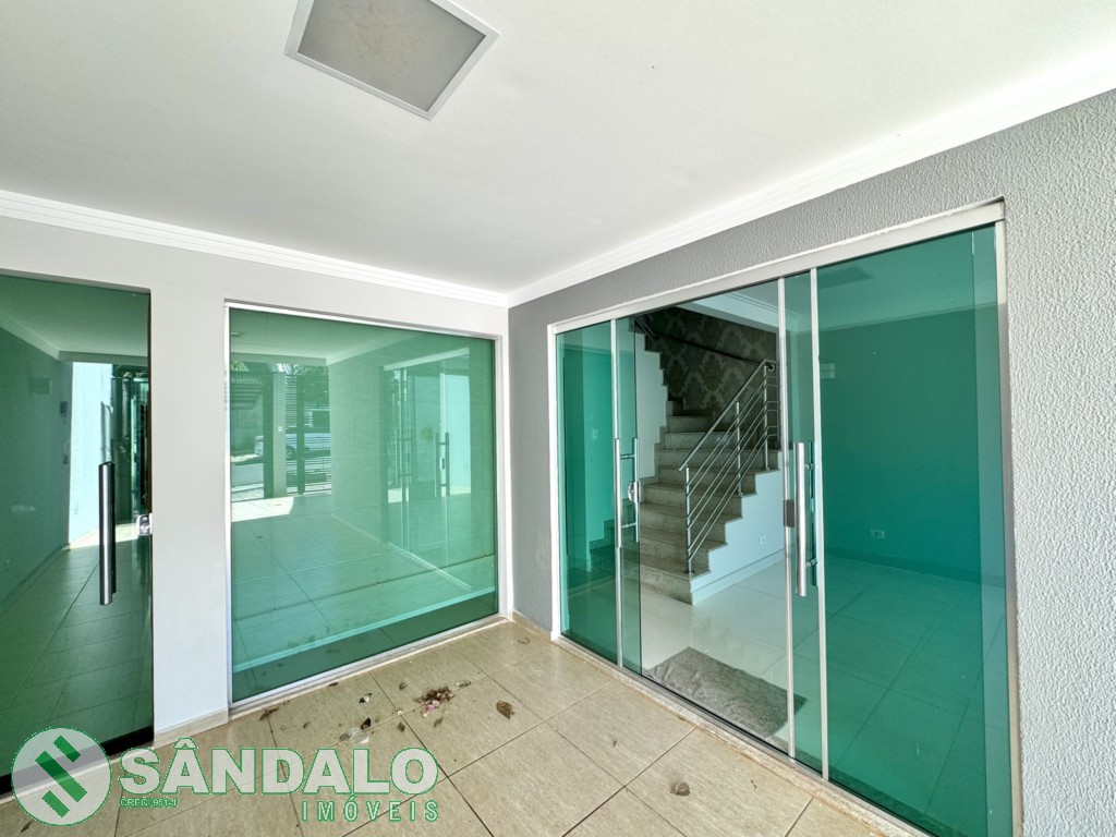 Sobrado para venda no Jardim Imperial II em Maringa com 162,5m² por R$ 990.000,00