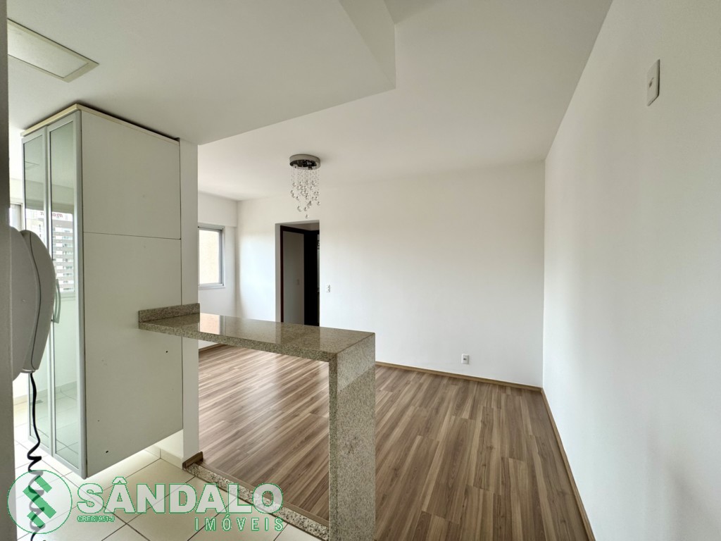 Apartamento para locacao no Vila Bosque em Maringa com 92m² por R$ 1.870,00