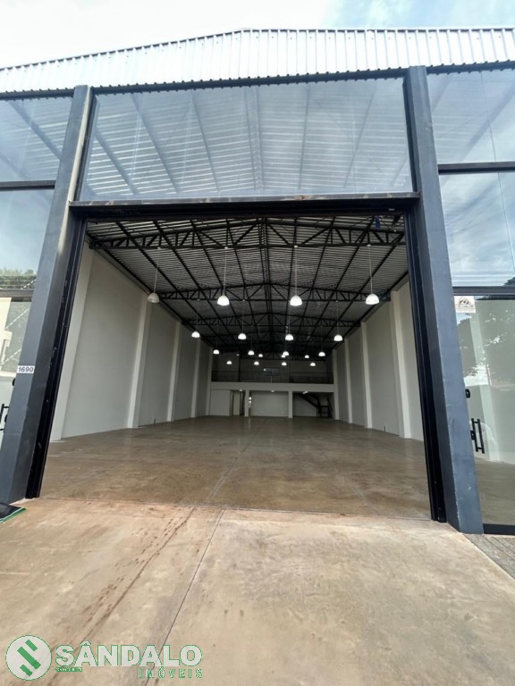 Barracão para locacao no Zona 07 em Maringa com 1.100m² por R$ 29.700,00