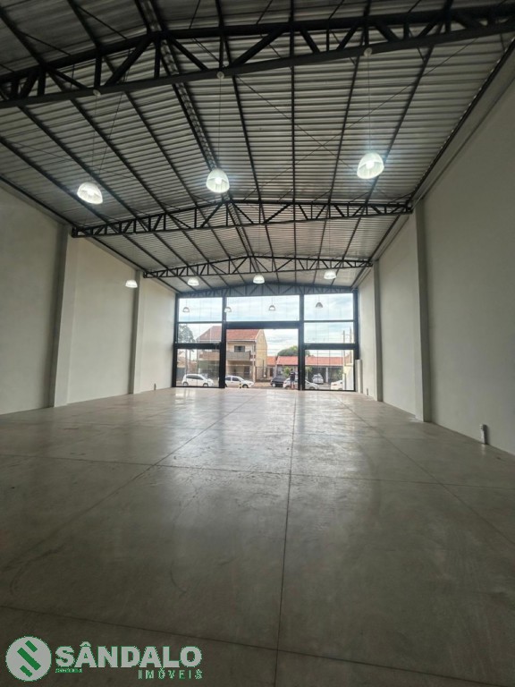 Barracão para locacao no Zona 07 em Maringa com 1.100m² por R$ 29.700,00
