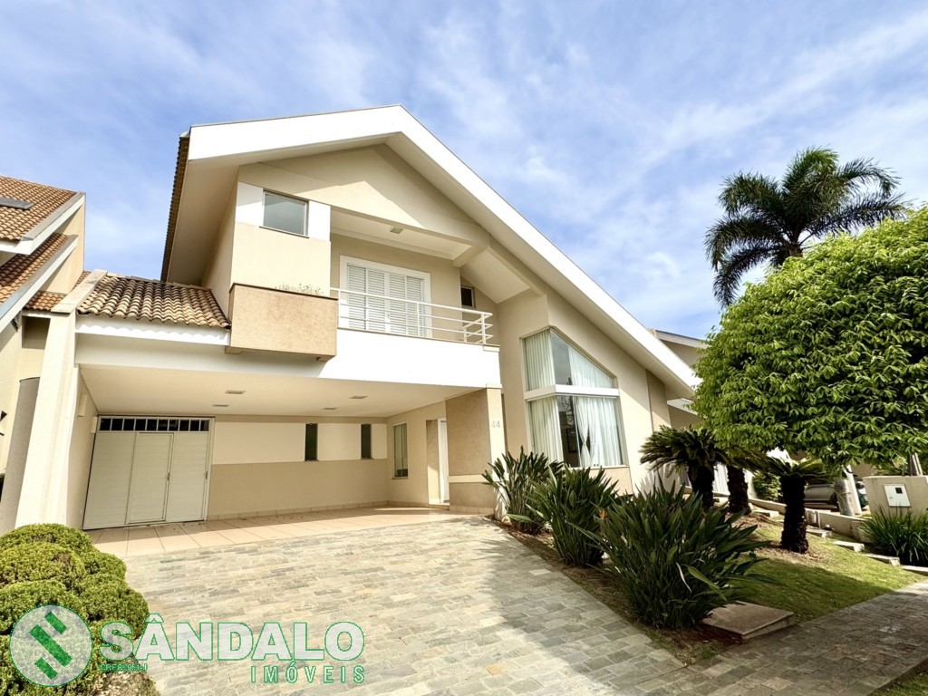 Casa à venda em Zona 08, Maringá — Portal Chave Fácil